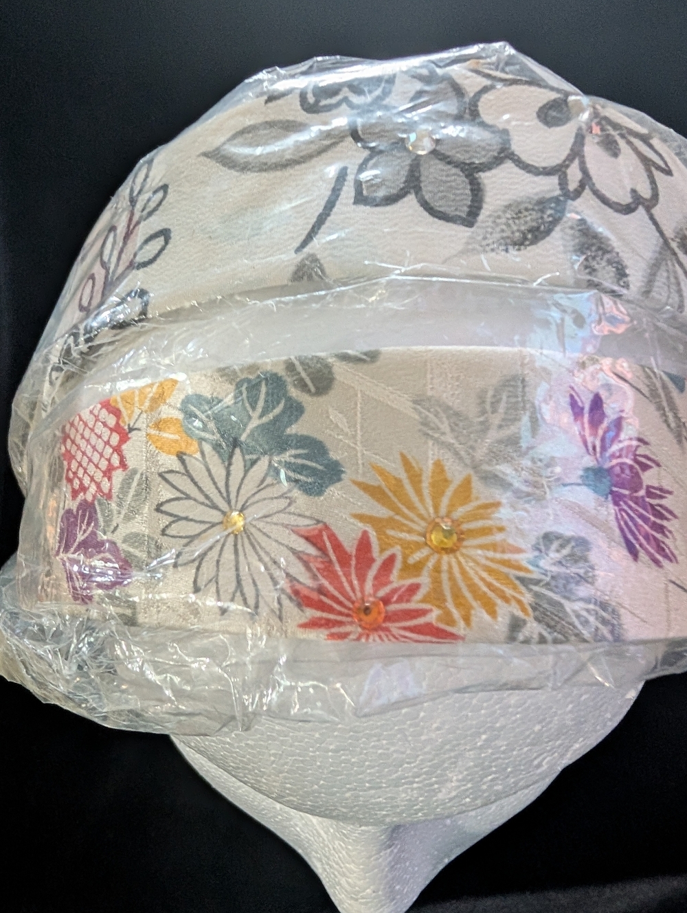 Floral Printed Headband with Multicolor Daisy Accents